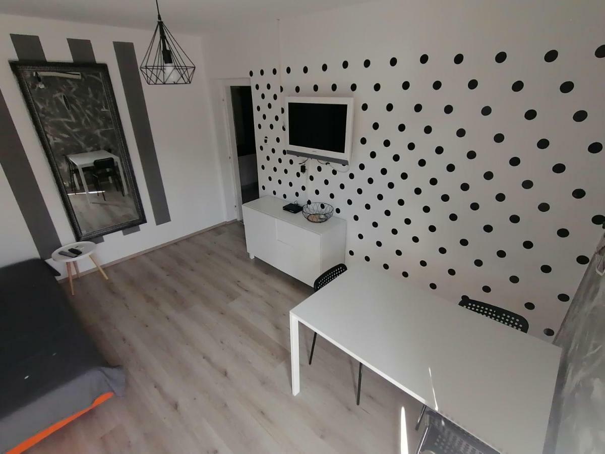 Apartments Bernarda, 耶泽拉 外观 照片